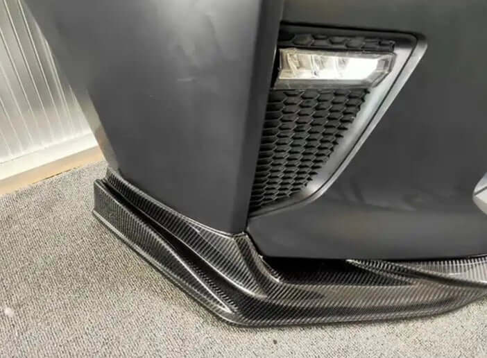 TS-Style Carbon Fiber Car Front Lip Diffuser - Nissan GTR R35 2017-2019.