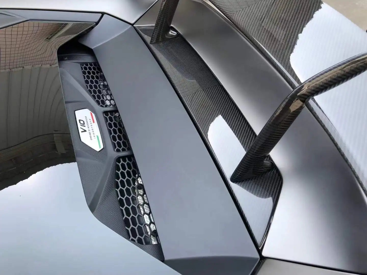 N style Carbon Fiber Rear Trunk Spoiler Wing - Lamborghini Huracan LP580/LP610/EVO.