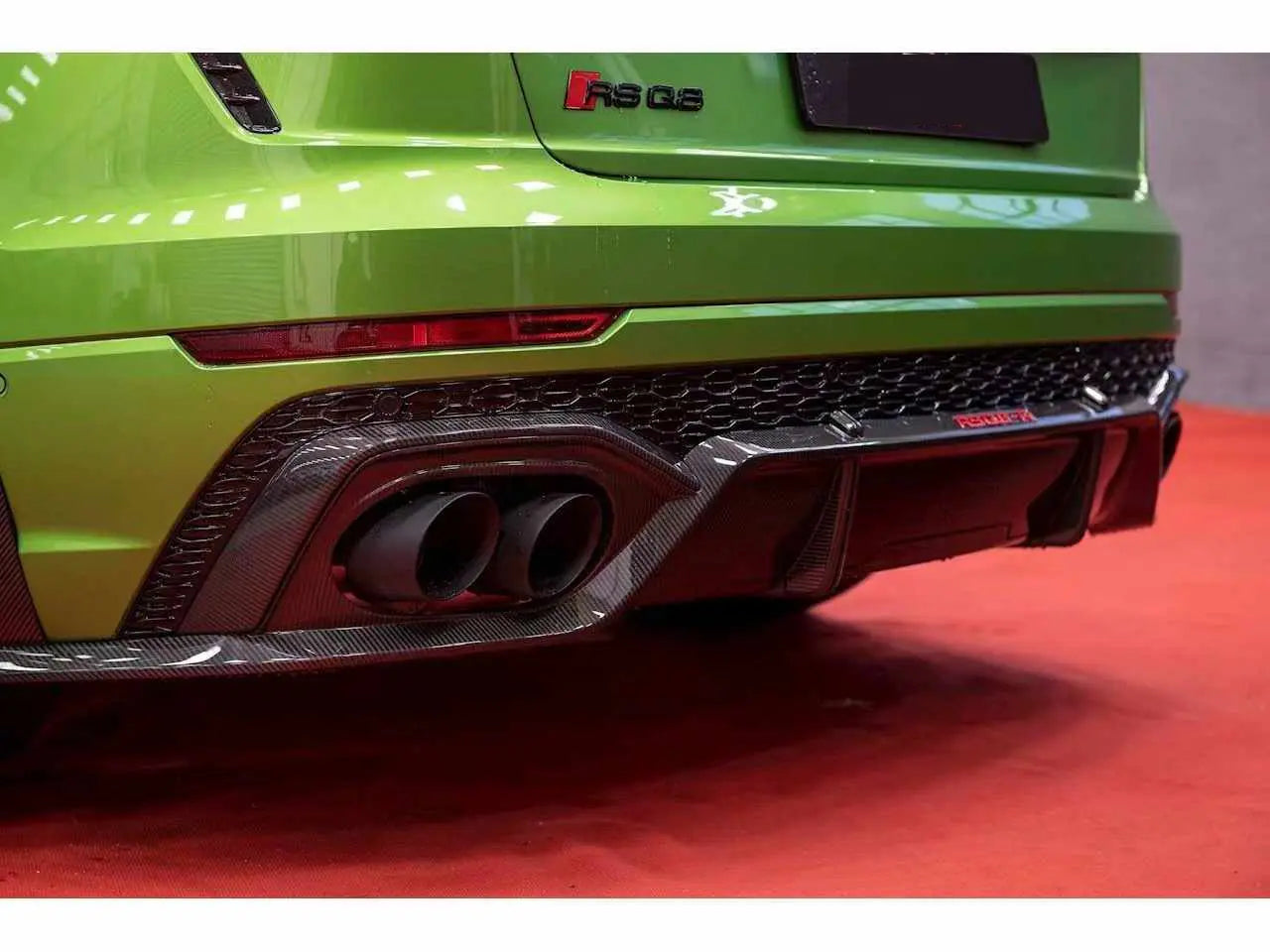 Carbon Fiber AB Aerodynamic Body Kit - Audi RSQ8.