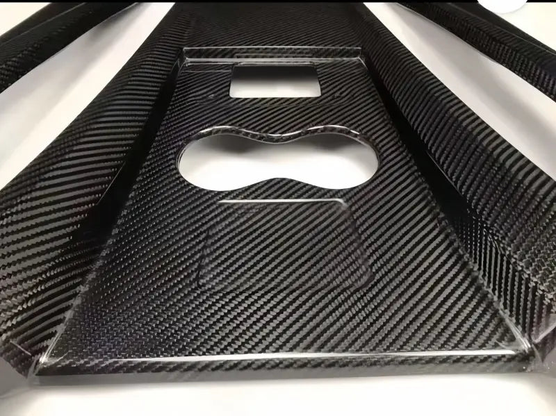 McLaren 540C/570S/570GT Dry Carbon Fiber Rear Engine Cover.