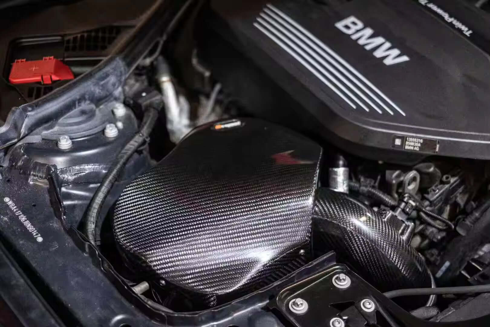 B58 Carbon Fiber Intake System - BMW F30/F31/F34 3 Series & F32/F33/F36 4 Series.