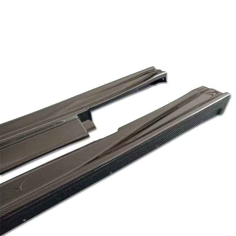 Carbon Fiber Side Skirt V2 - Nissan GTR R35.