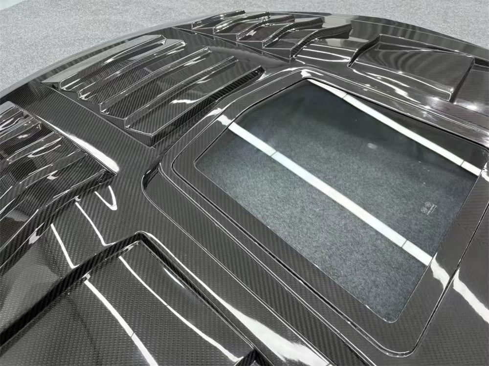 V2 Carbon Fiber Vented Hood w/ transparent window - 2008-2016 Nissan GTR R35.