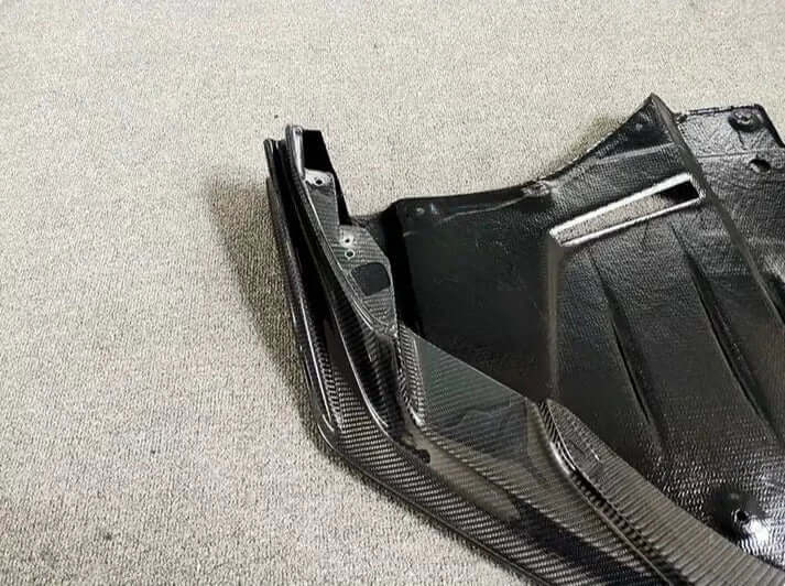 TS-Style Carbon Fiber Car Front Lip Diffuser - Nissan GTR R35 2017-2019.