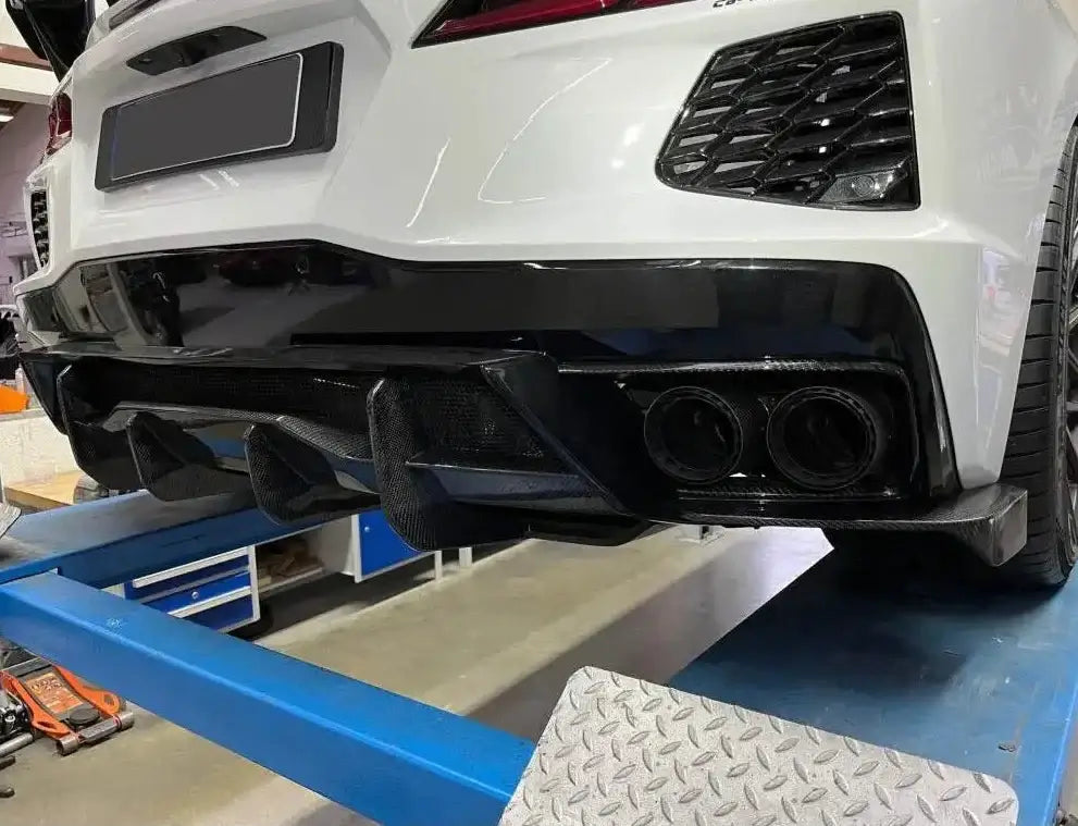 Carbon Fiber Rear Diffuser - Chevrolet Corvette C8.