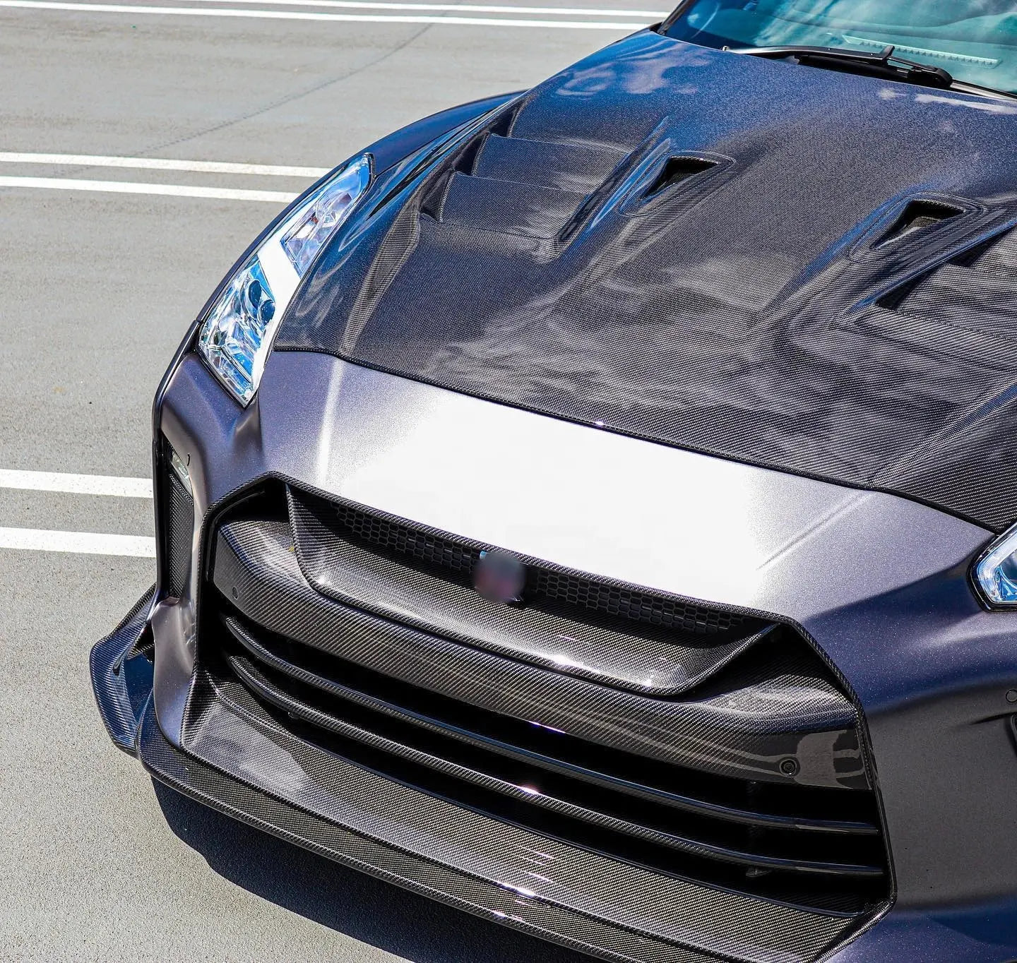 Top Secret Style Half Carbon Front Bumper - Nissan GT R35.