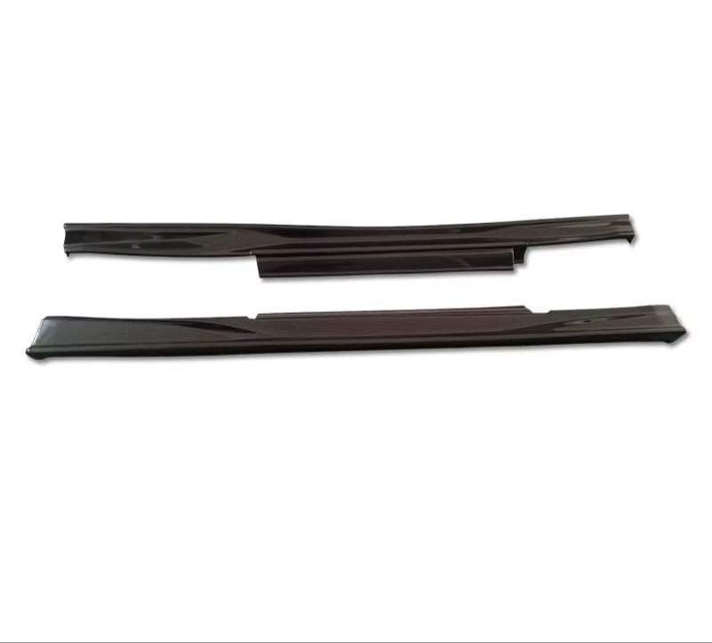 Carbon Fiber Side Skirt V2 - Nissan GTR R35.
