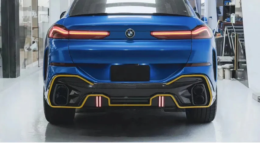 Carbon Fiber Rear Diffuser W/ LED - BMW X6 G06 M Sport.