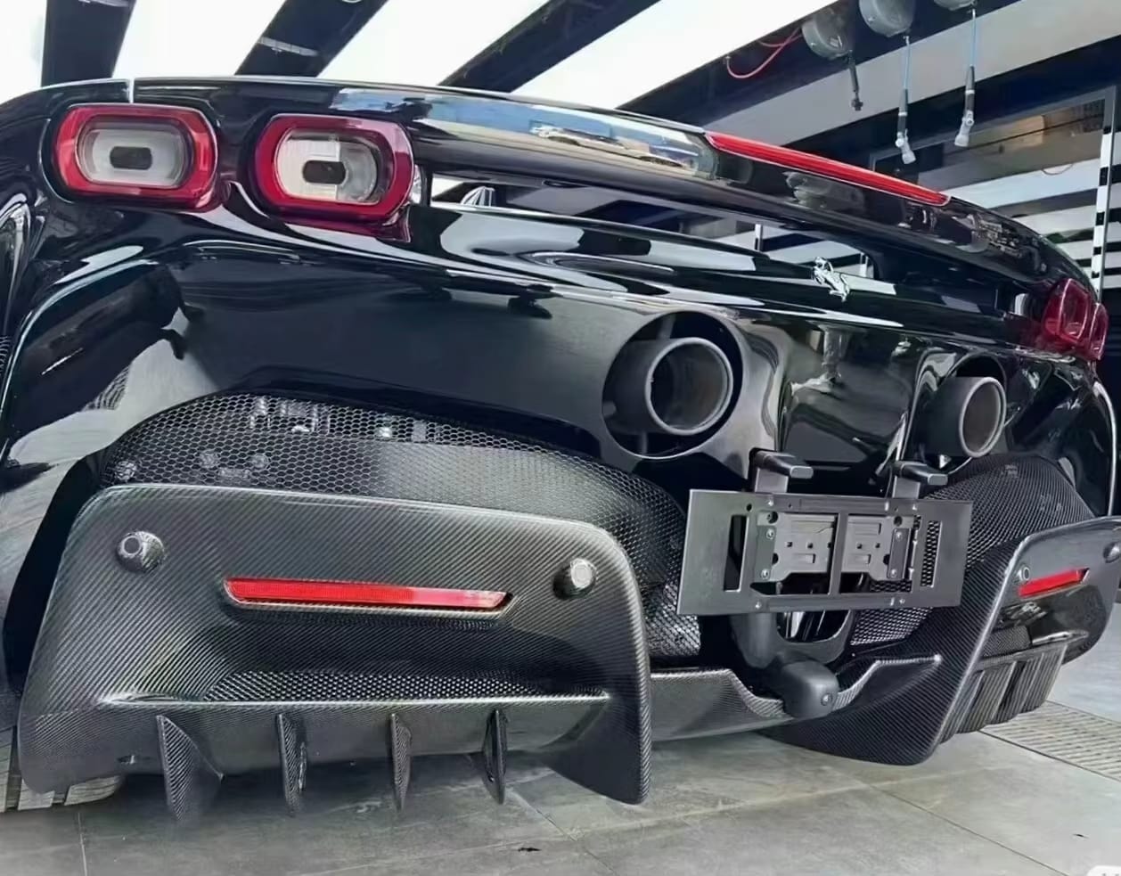 Carbon Fiber Rear Diffuser - Ferrari SF90.