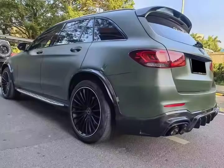 Carbon Fiber B Style Aerodynamic Body Kit - Mercedes-Benz GLC63 SUV 2018-2022.