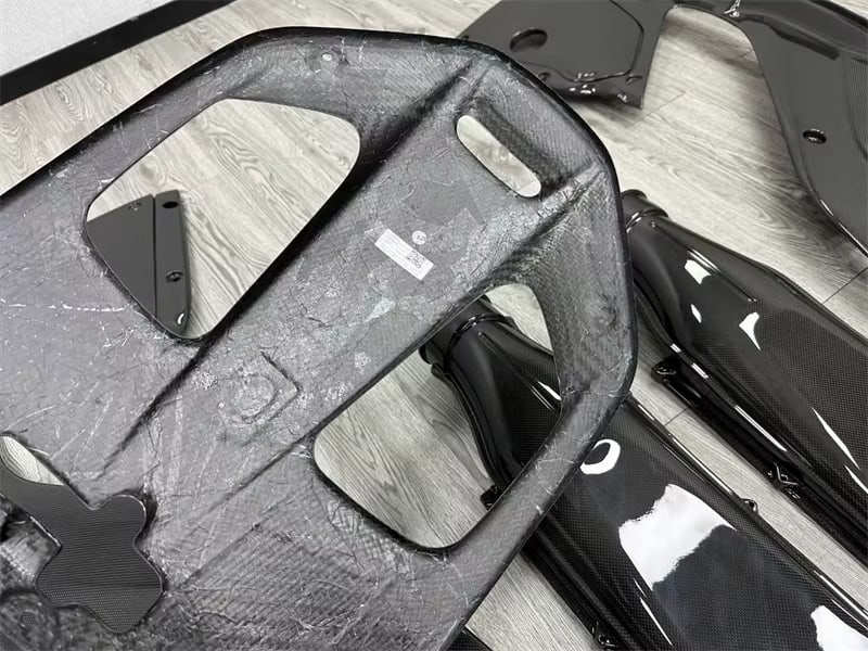 Dry Carbon Fiber Engine Interior Kit - Ferrari 812.