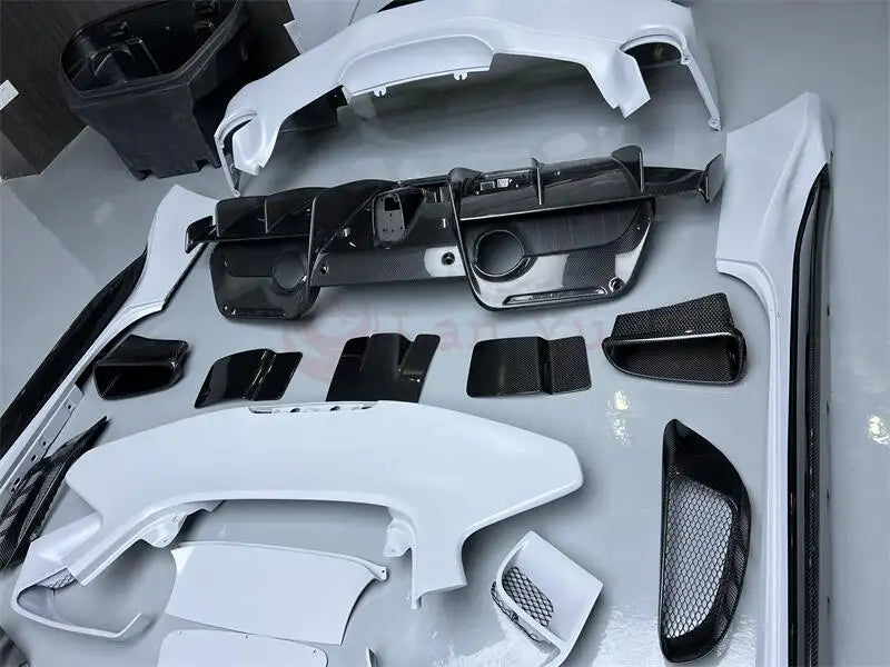488 Pista Style Carbon Fiber Full Conversion Kit - Ferrari 488.