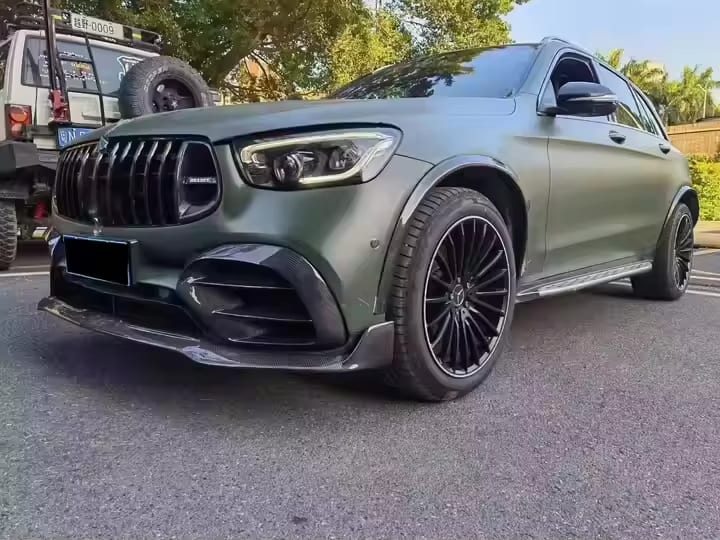 Carbon Fiber B Style Aerodynamic Body Kit - Mercedes-Benz GLC63 SUV 2018-2022.