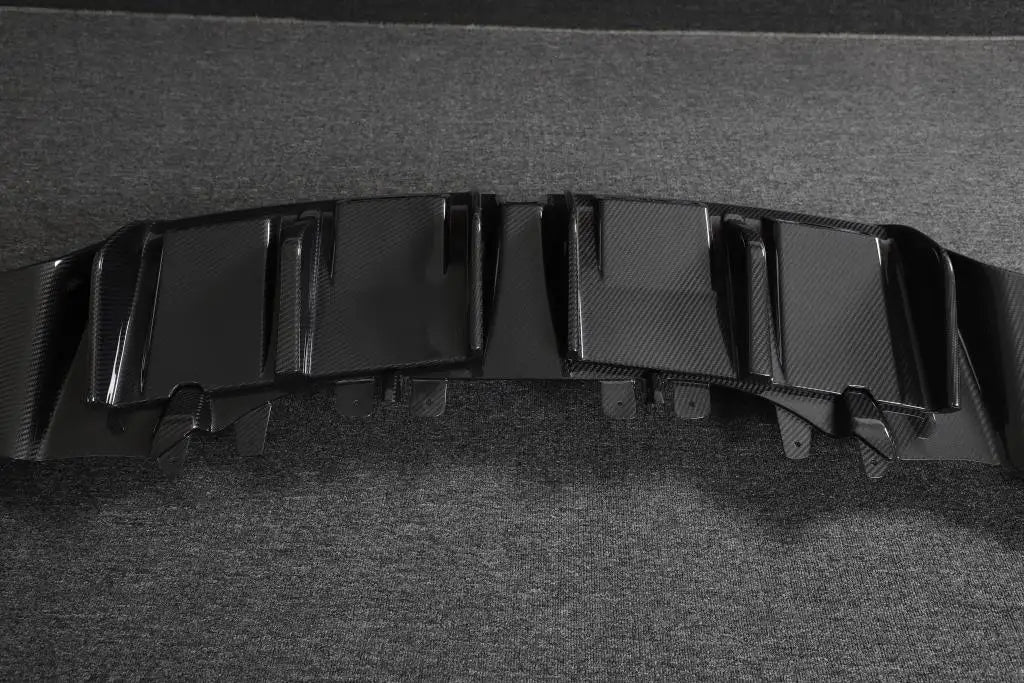 Prepreg Carbon Fiber Rear Diffuser - 2023+ R8 V10.