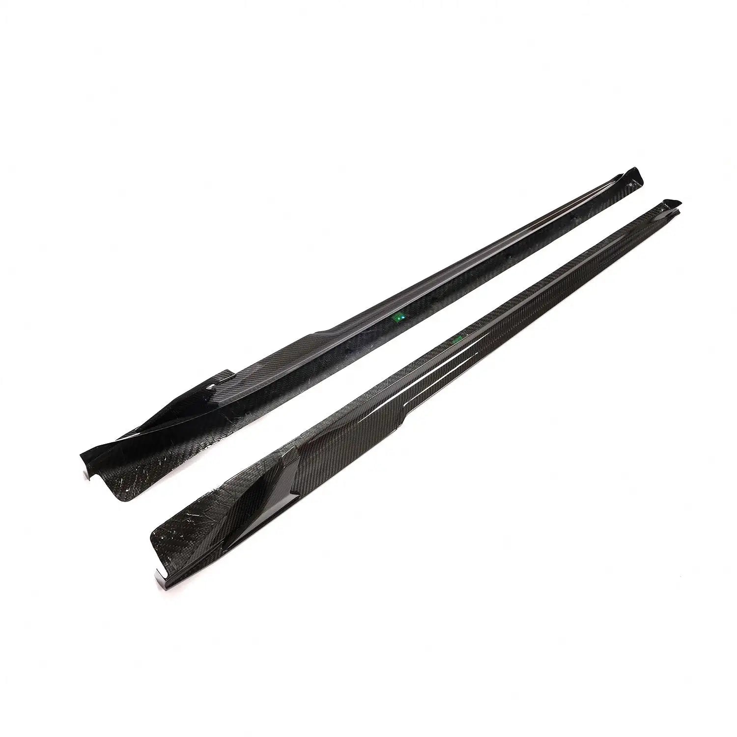 Carbon Fiber Prepreg Finned Side Skirt V3 -  Porsche 911 991 Carrera 4 GTS 3.0T 2017-2019.