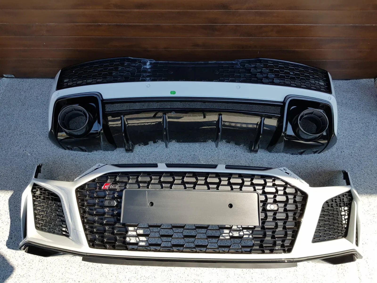 Face Lift Full Conversion Kit  2017-2018 to 2019-2023 - Audi R8 Gen 2 2017-2018.
