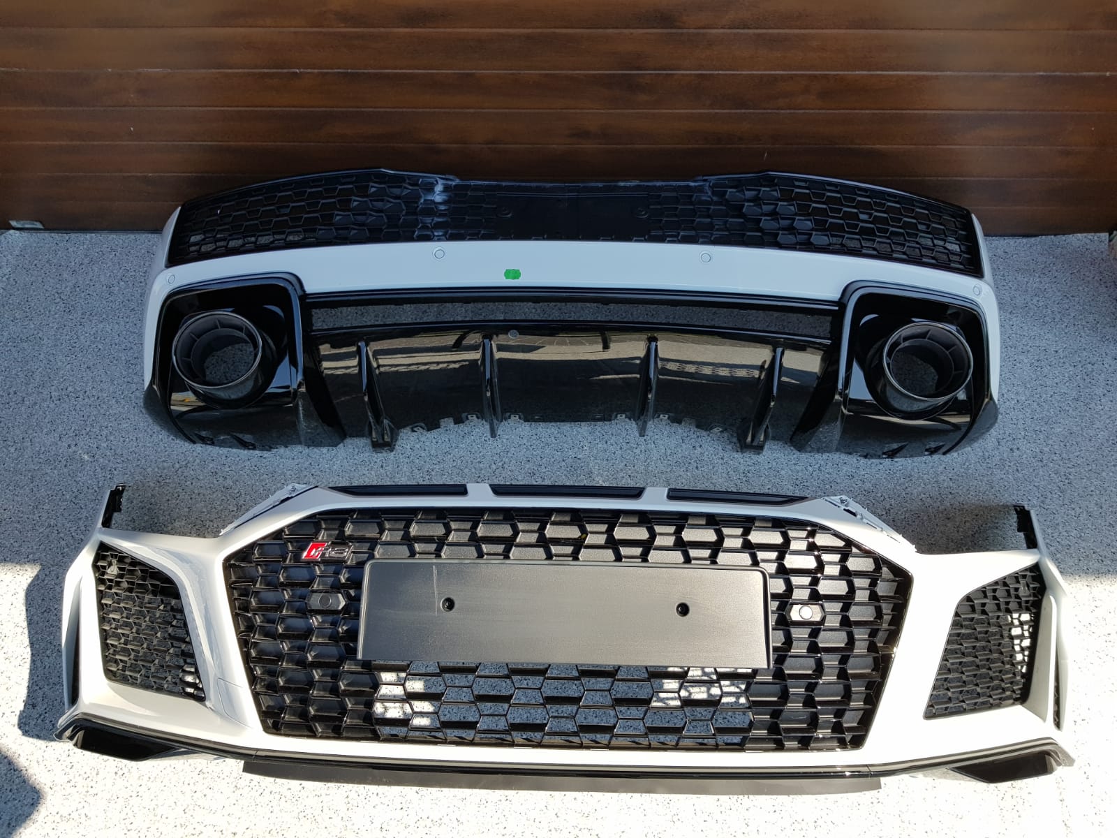2017-2018 Face Lift Bumper Conversion Kit to 2019-2023 - Audi R8 Gen 2.