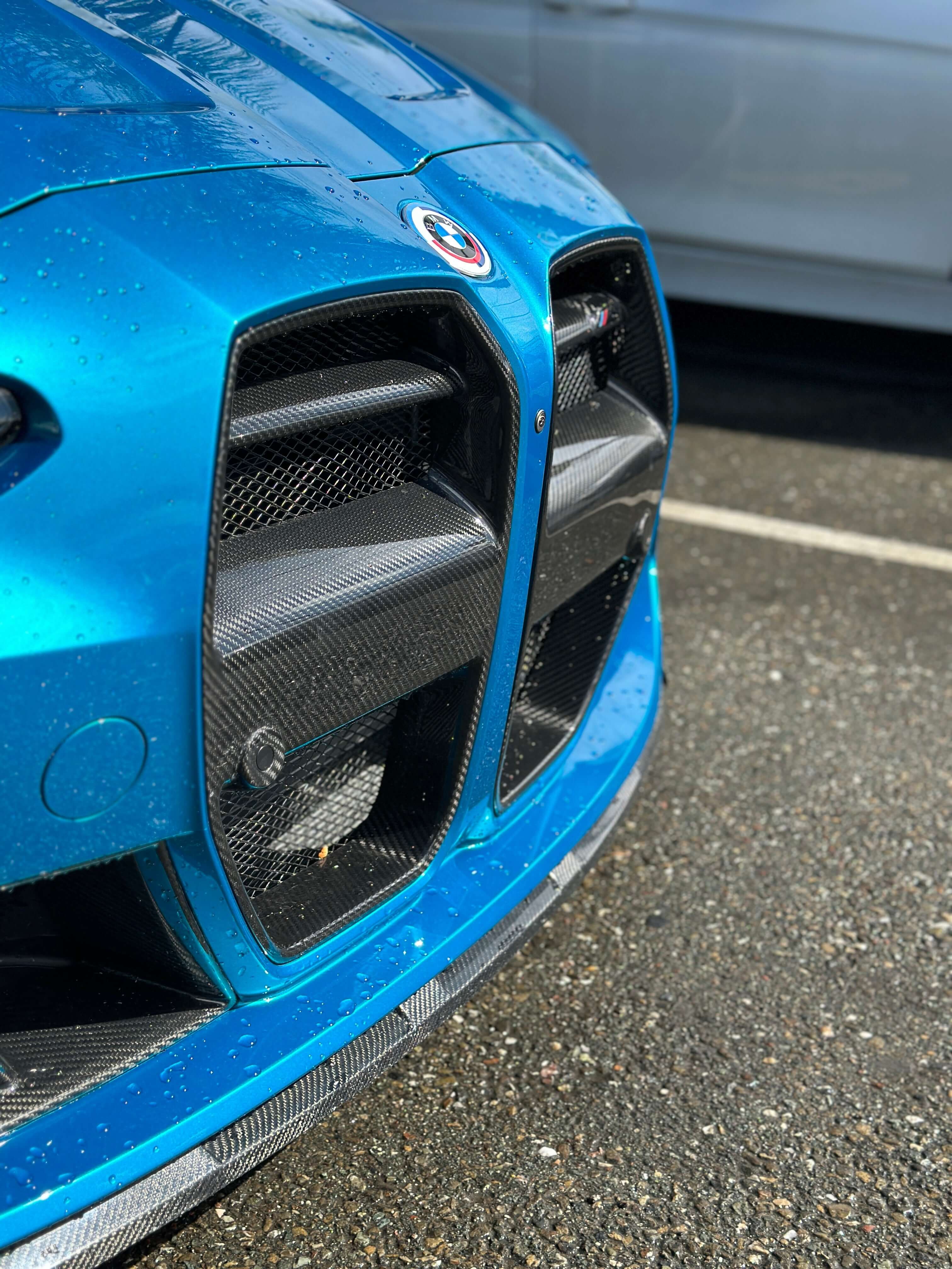 VR Style Carbon Fiber Front Grilles - BMW G80 M3 & G82 / G83 M4.
