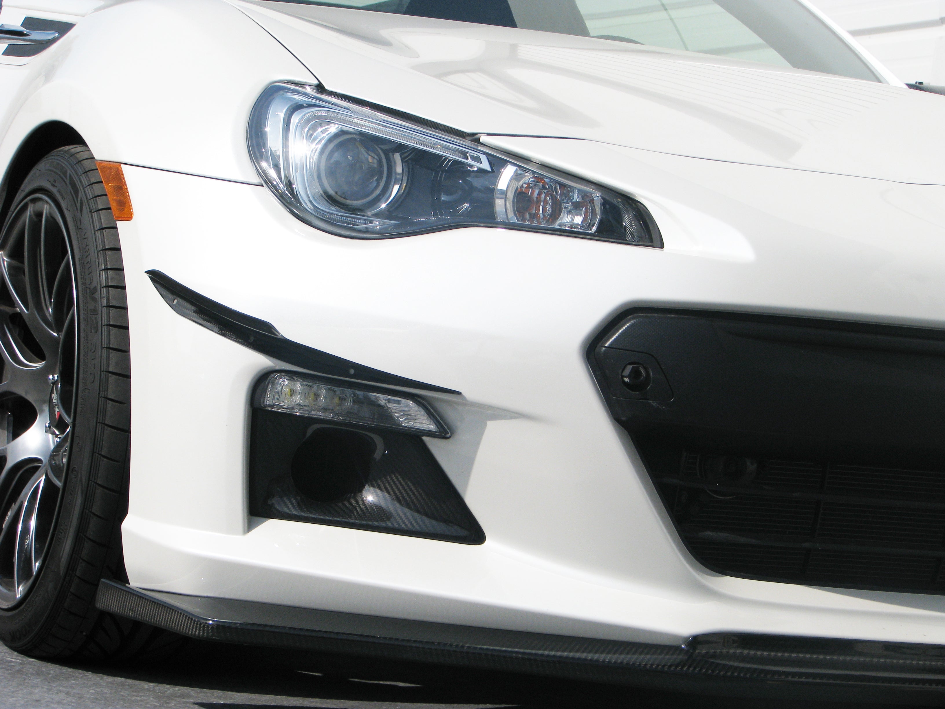 apr-performance-canard-set-subaru-brz-2013-2016