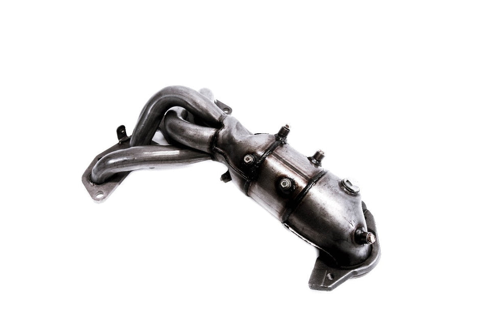 OPEN BOX Exhaust Manifold Catalytic Converter For Nissan Altima 2002-2005 Sentra.