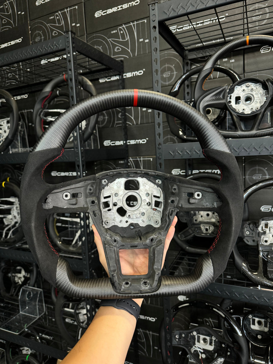 [Media/Test] Audi (C8 Wheel) - Sport - Matte Carbon - Alcantara - Red Stitching - Red Stripe (No Trim)
