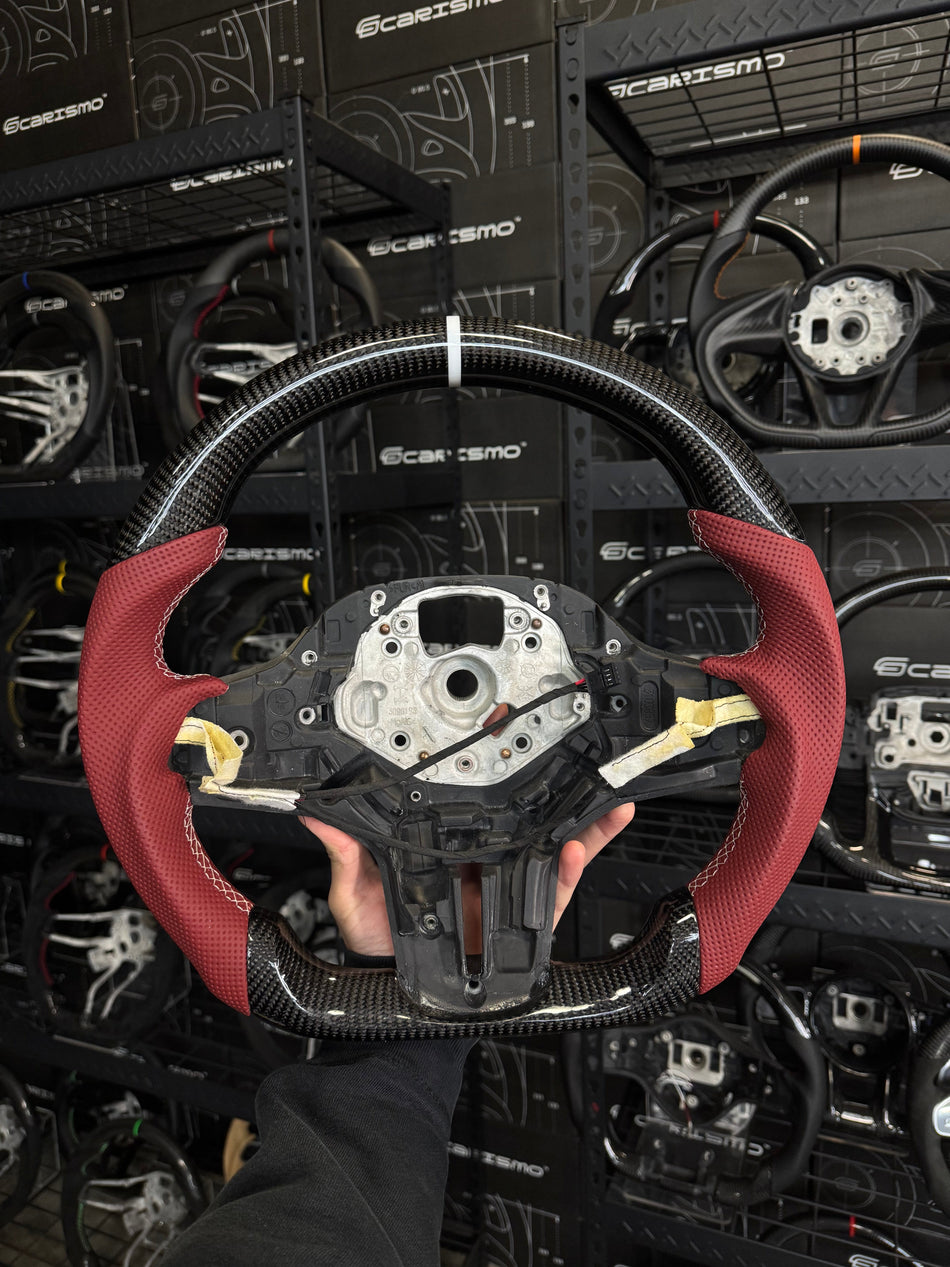 [Media/Test] BMW G-Series (M Performance Wheel) - Sport - Gloss Carbon - Red Perforated Leather (Heated) - White Stitching - White Stripe