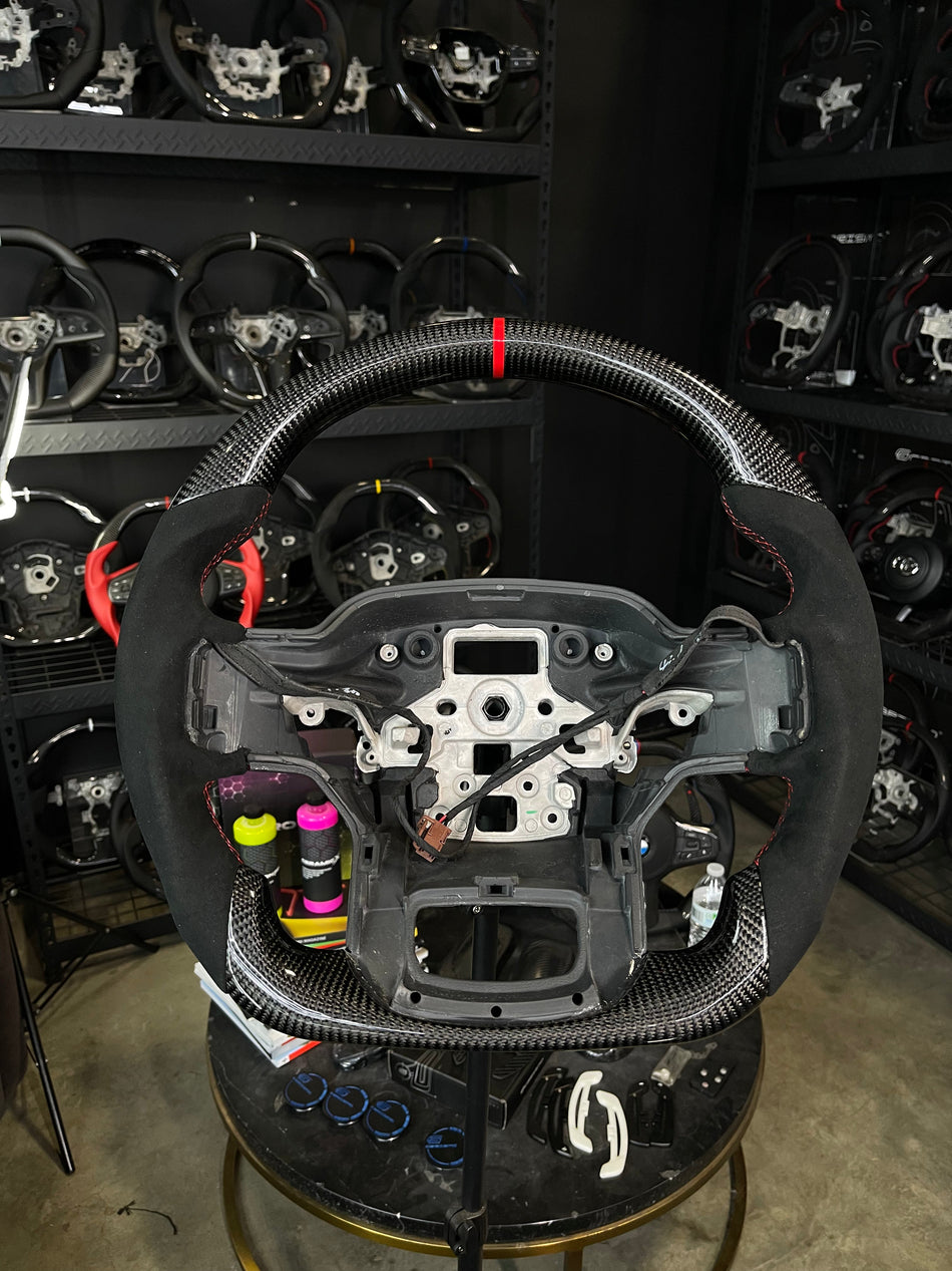 [Media/Test] Ford F-150 Raptor (Gen 3) - Sport - Gloss Carbon - Alcantara - Red Stitching - Red Stripe (Heated)