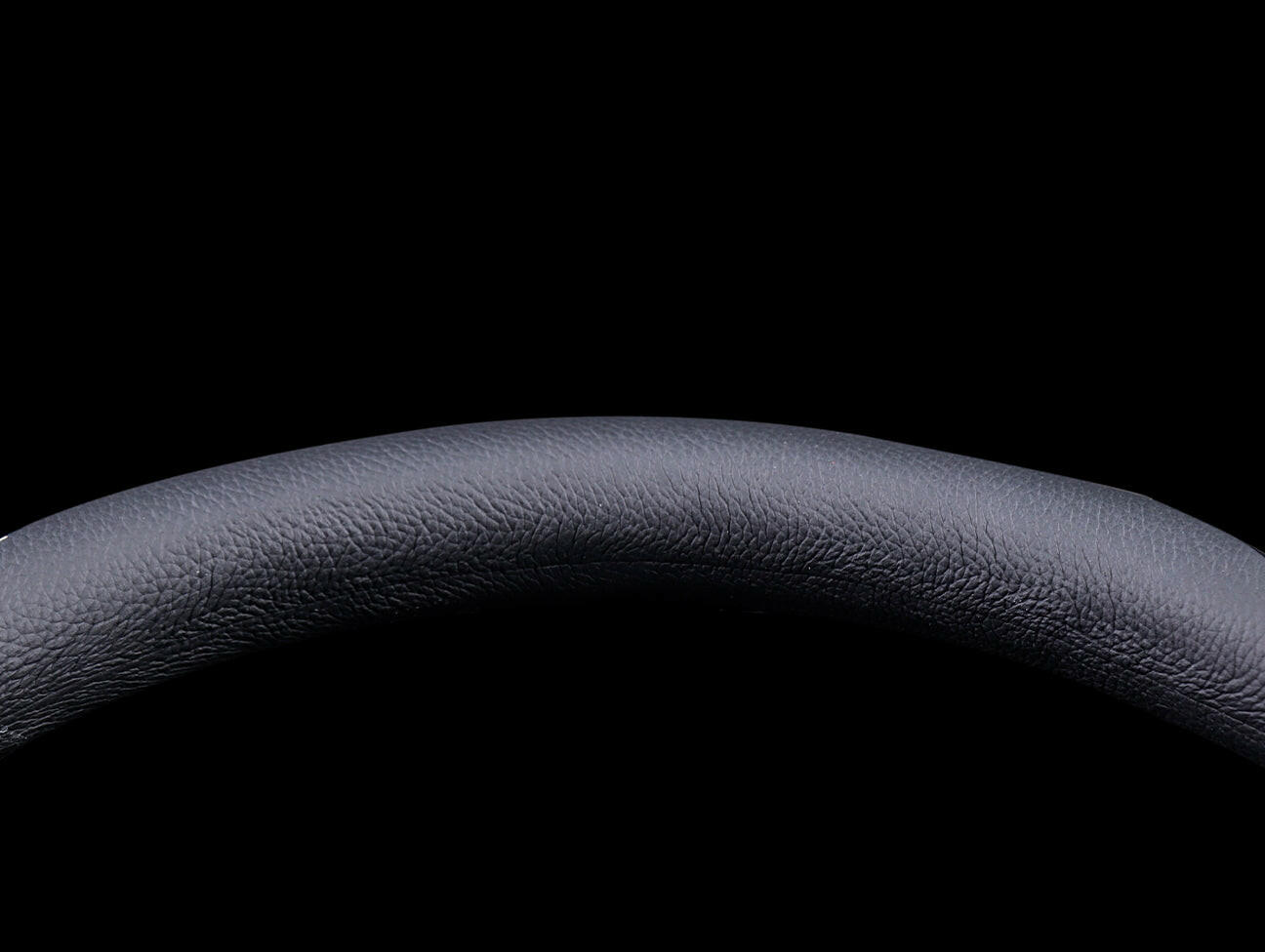 Momo Gotham 350mm Steering Wheel.