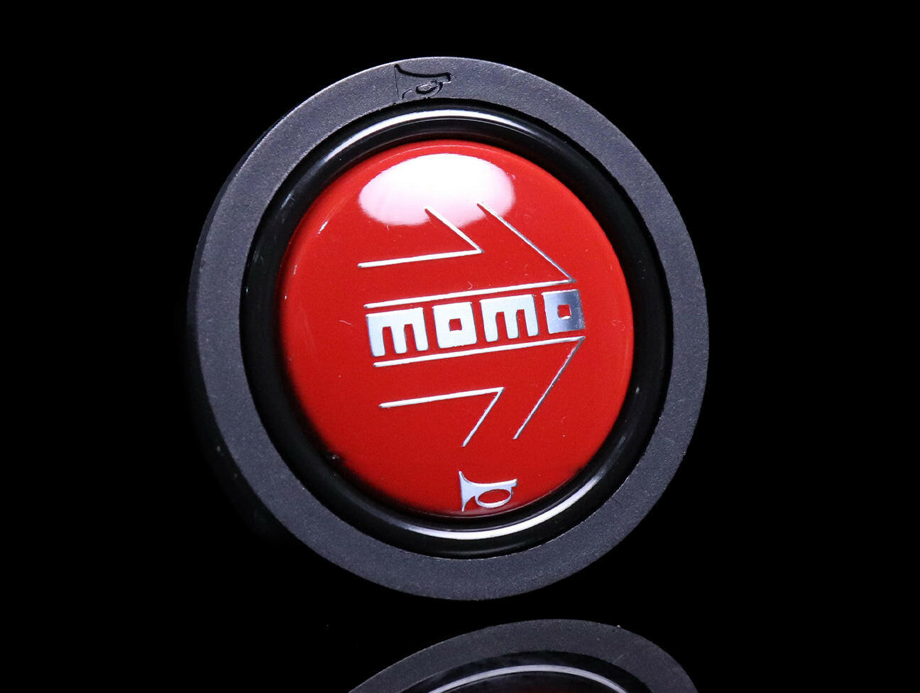 Momo Horn Button - Red.