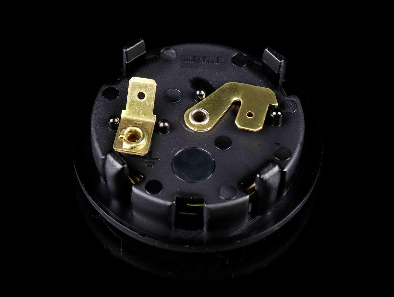 Momo Horn Button - Gloss Black - Yellow Logo.