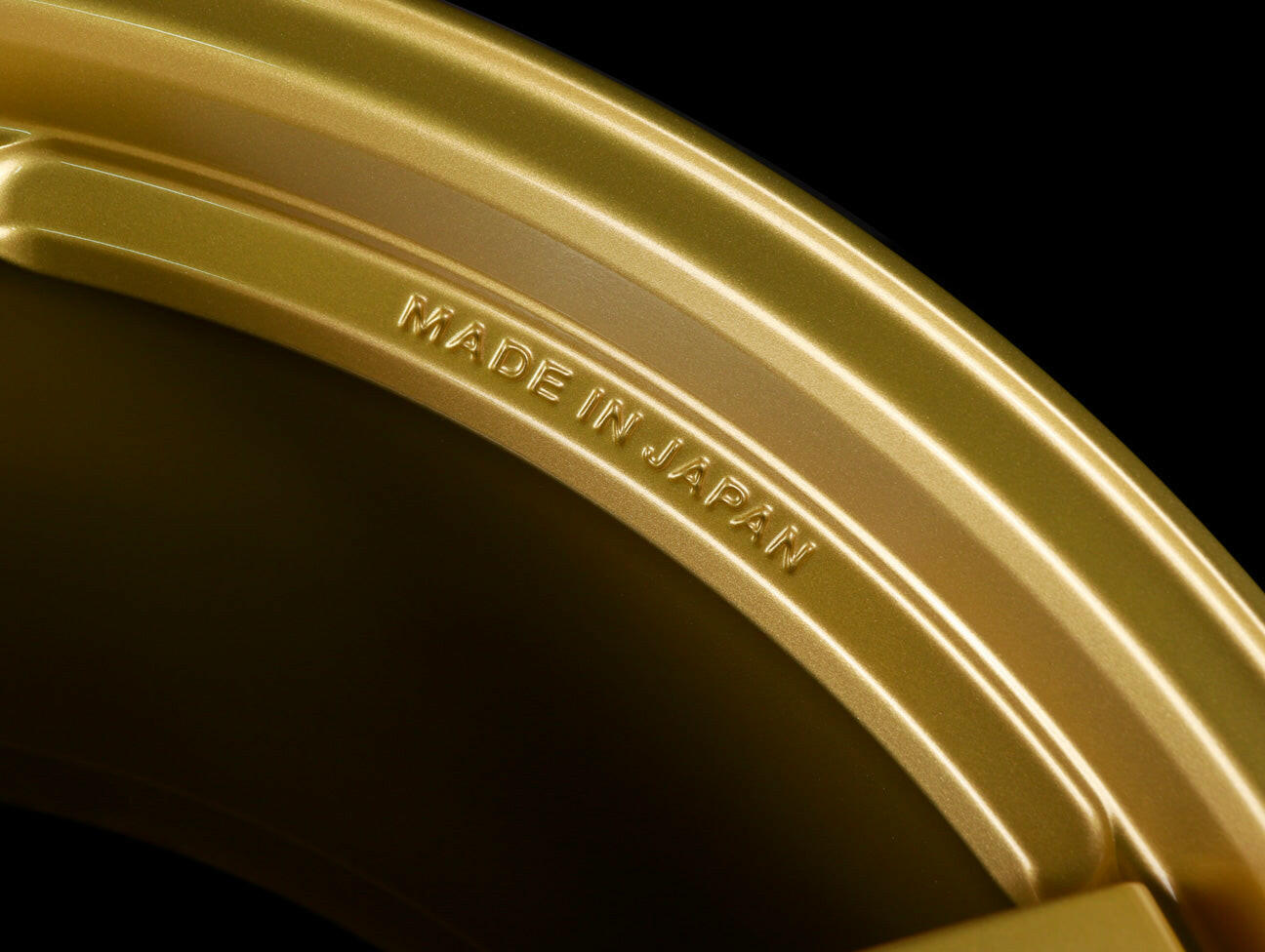 Rays Gram Lights 57CR Wheels - Gold 19x9.5 / 5x120 / +35.