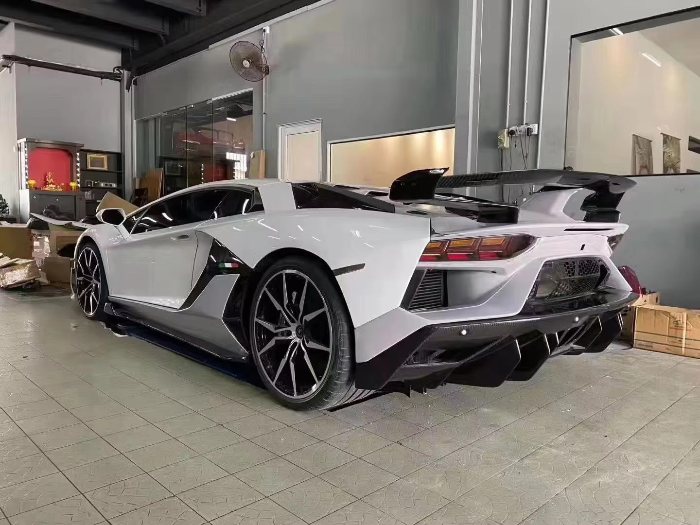 SVJ Style Carbon Fiber Wing And Rear Engine Lid - Lamborghini Aventador LP700 LP720 LP740 LP750 Coupe.