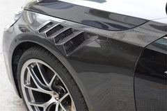 Vented Dry Carbon Fiber Front Fenders With Blades - BMW G87.