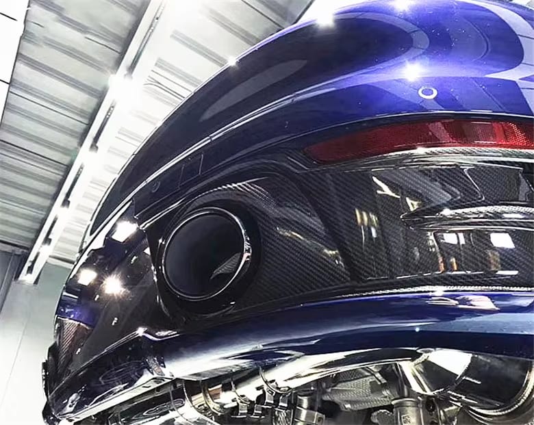 OEM style Dry Carbon Fiber Rear diffuser - Porsche 911 992 Carrera.