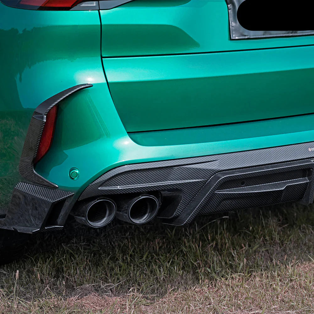 Carbon Fiber SQ Rear Diffuser W Brake Light - BMW X5M F95 LCI / G05 LCI.