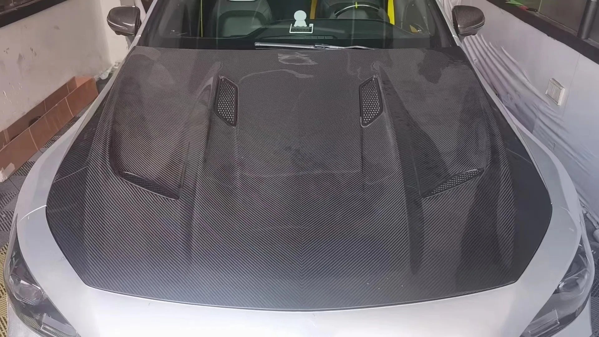 Carbon Fiber Vented Hood bonnet - Mercedes-Benz AMG GT43 GT50 GT53 GT63 GT.