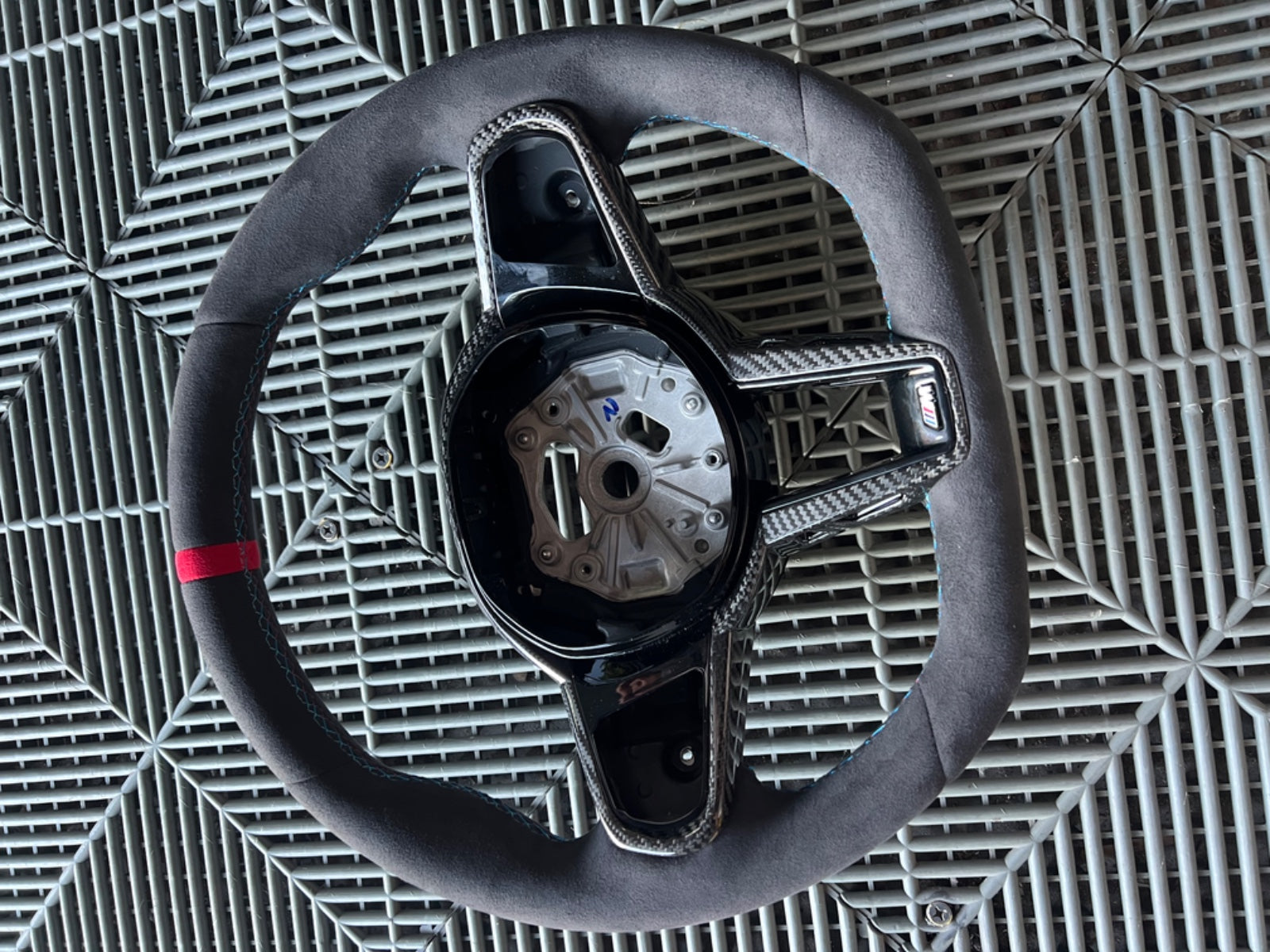 2025 LCI Steering Wheel w/ Carbon Fiber Trim Complete Replacement- BMW G Chassis.