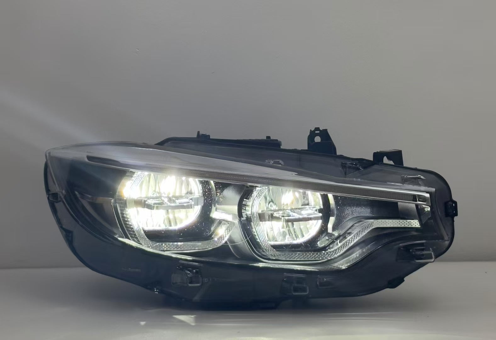 F8X Yellow/White Switchable IKON V2 Headlights - F80 M3 F82 F83 M4.