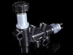 Wilwood Combination Proportioning Valve.