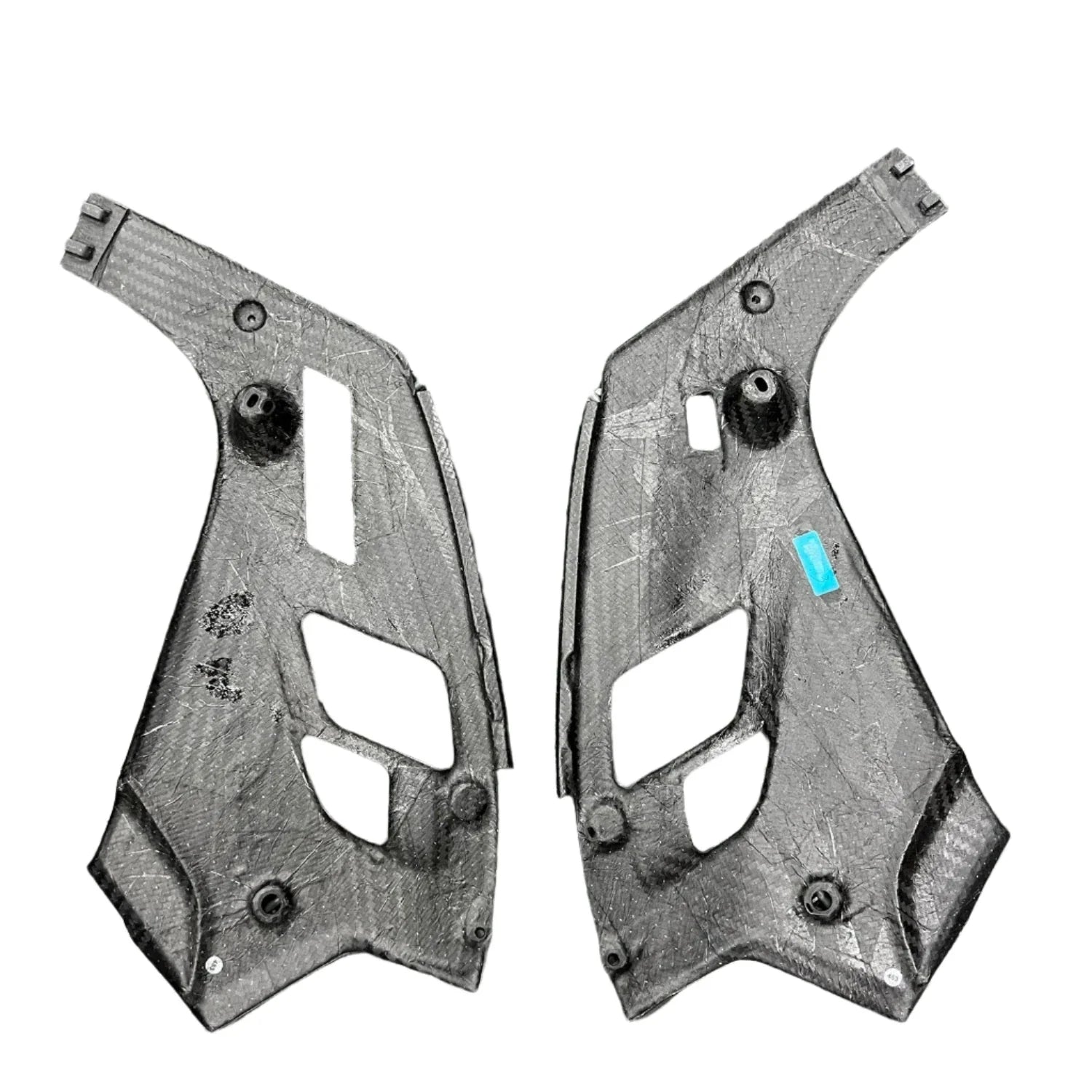 Carbon Fiber Engine Bay Corner Cover - BMW F90
