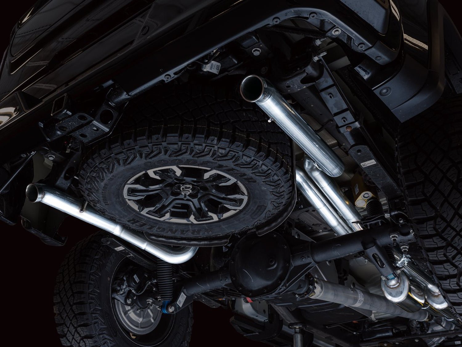 AWE 0FG Exhaust Suite for the 4th Gen Silverado ZR2 / Sierra AT4X - SBX Performance