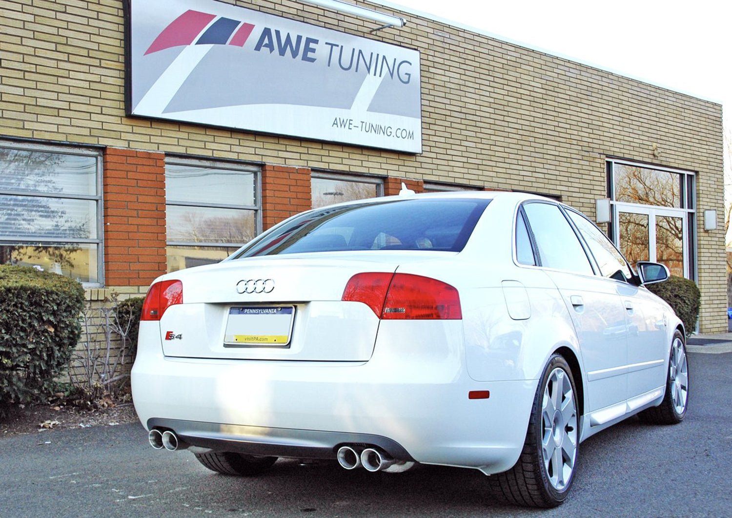 AWE Touring & Track Edition Exhausts for Audi B7 S4 - SBX Performance