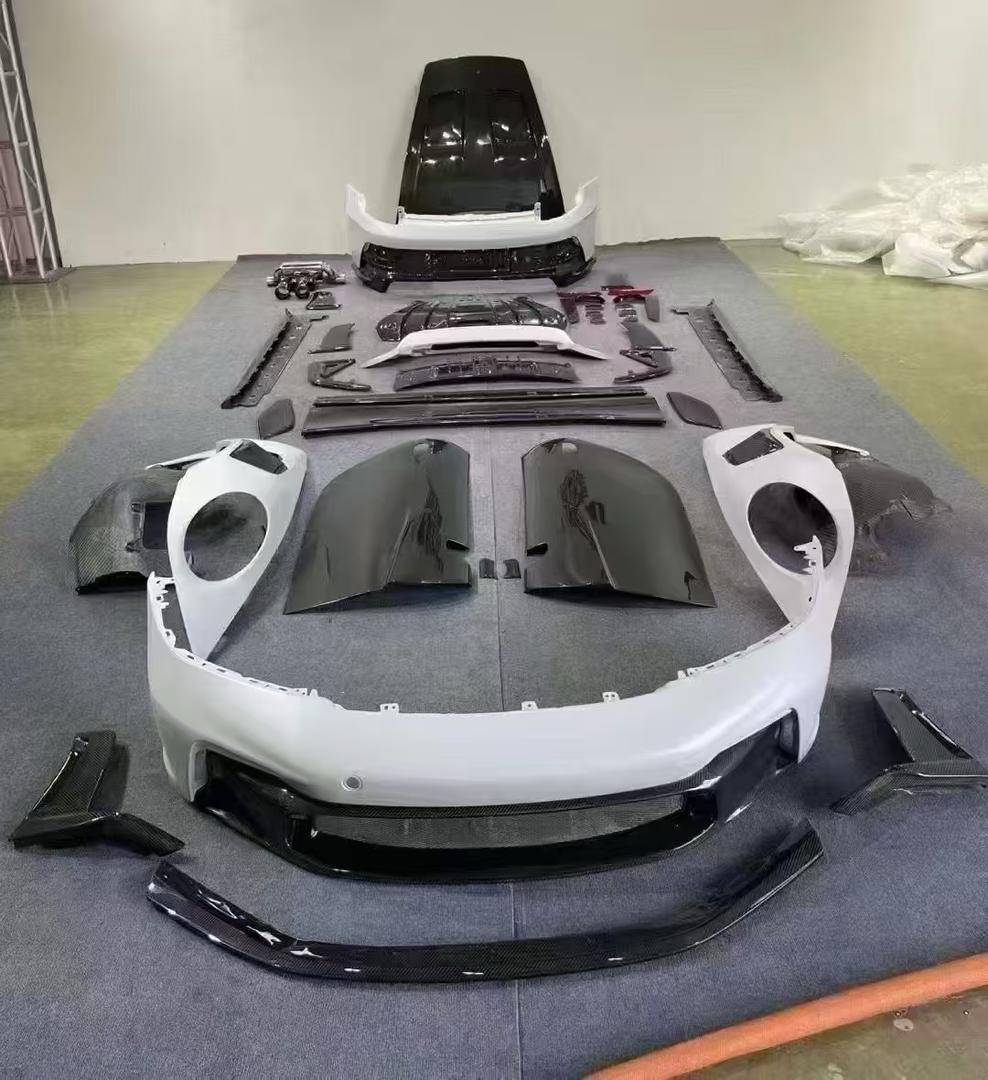 Full carbon Fiber GT3RS Conversion Body Kit - Porsche 992.