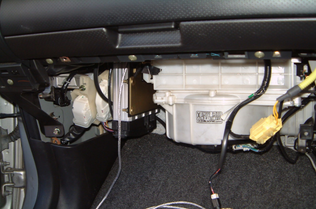 Haltech Platinum Pro PNP ECU | 2003-2006 Nissan 350Z Z33 Manual (HT-055016).