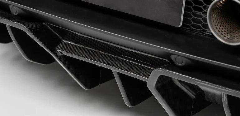 Paktechz Prepreg Carbon Fiber Rear Diffuser - Lamborghini Huracan EVO.