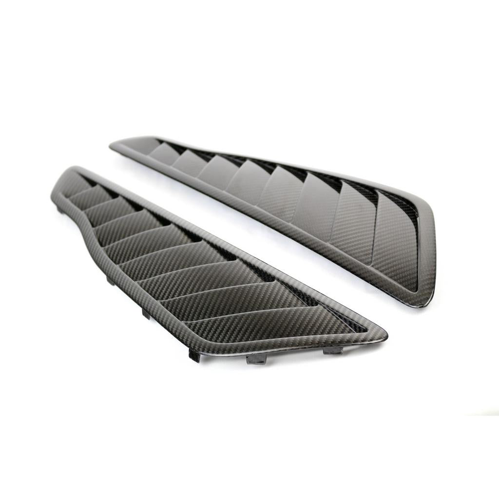 mercedes-benz-amg-gtr-pro-fender-vents-2020