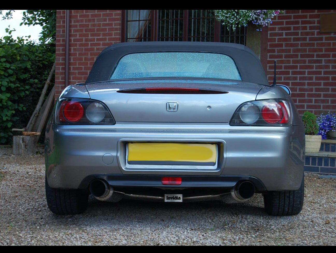 Invidia Cat-Back Exhaust System - 00-09 S2000 AP1 (Titanium Tip).