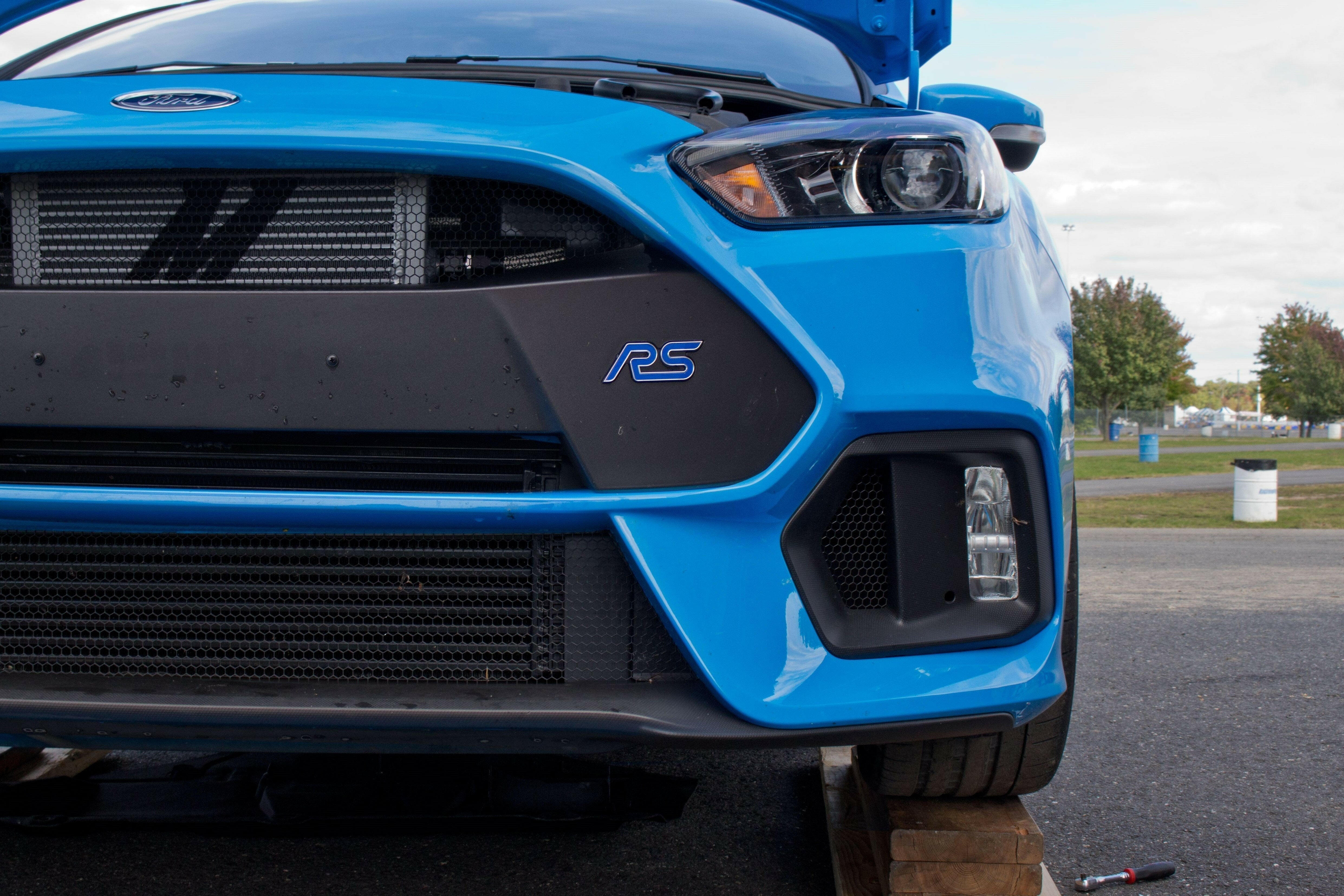 Mishimoto Oil Cooler Kit | 2016+ Ford Focus RS (MMOC-RS-16).