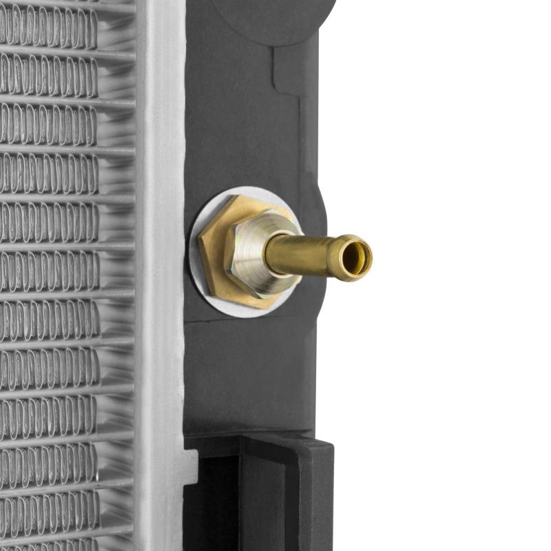 Mishimoto Replacement Radiator | 2003-2006 Nissan 350Z (R2576).