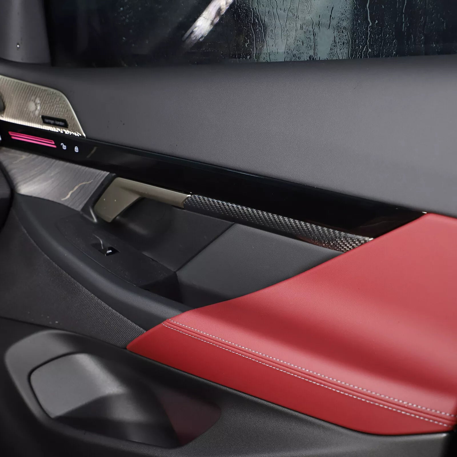 Carbon Fiber Interior Door Panel Trim Cover Set - BMW 5 Series G60.